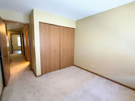 5 Dewalt Court Elmhurst IL 60126