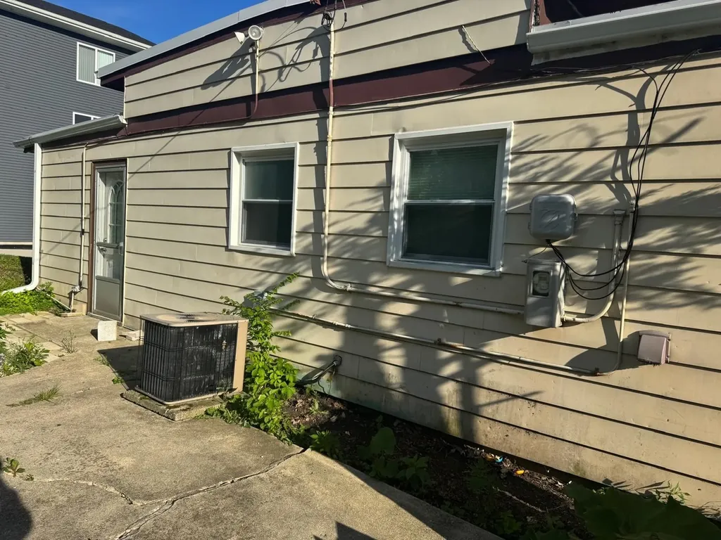 28 West Willow Street Lombard IL 60148