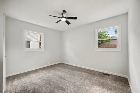 338 Hickory Avenue Romeoville IL 60446
