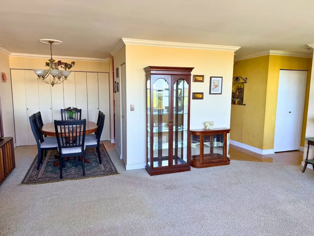 33 North Main Street Lombard IL 60148