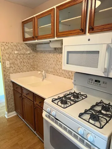 33 North Main Street Lombard IL 60148
