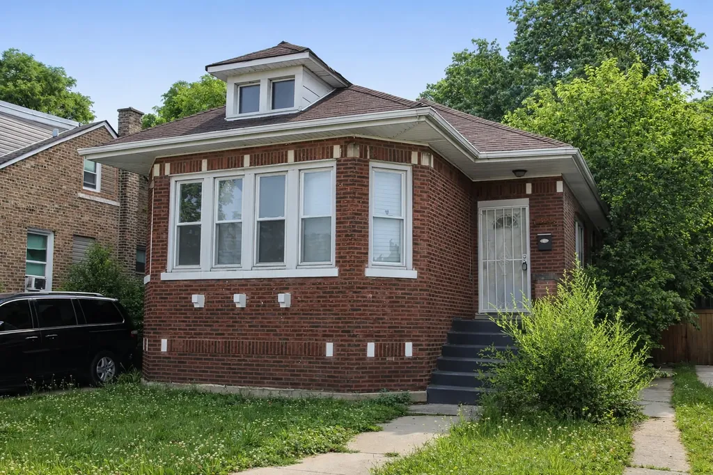7529 South Emerald Avenue Chicago IL 60620