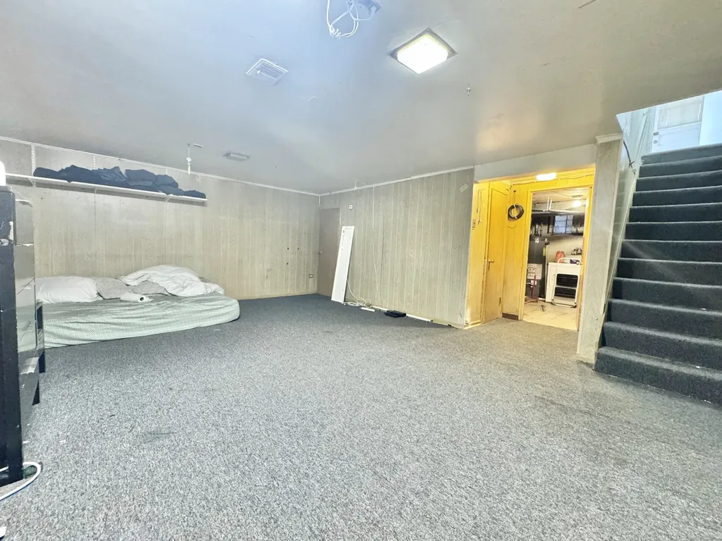 2540 West Jerome Street Chicago IL 60645