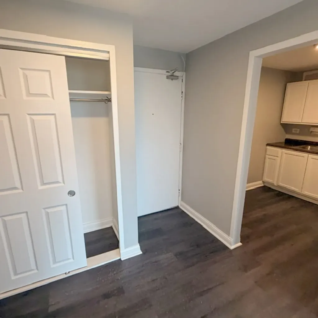7337 South South Shore Drive Chicago IL 60649