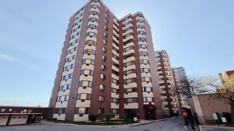 7337 South South Shore Drive Chicago IL 60649