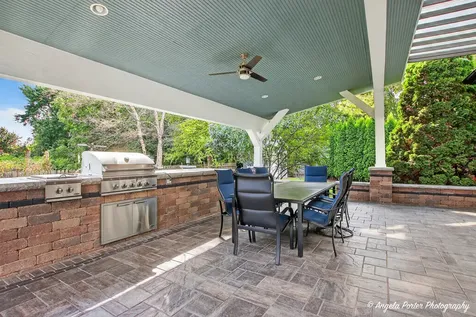 701 Caitlin Court Grayslake IL 60030