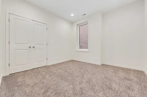 2824 West Van Buren Street Chicago IL 60612