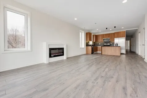 2824 West Van Buren Street Chicago IL 60612
