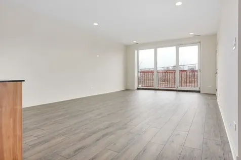 2824 West Van Buren Street Chicago IL 60612