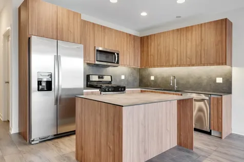 2824 West Van Buren Street Chicago IL 60612