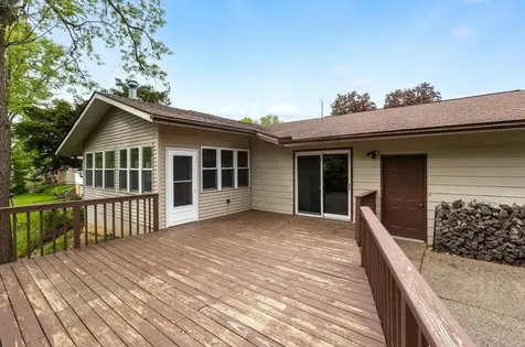 2636 6TH Street East Moline IL 61244