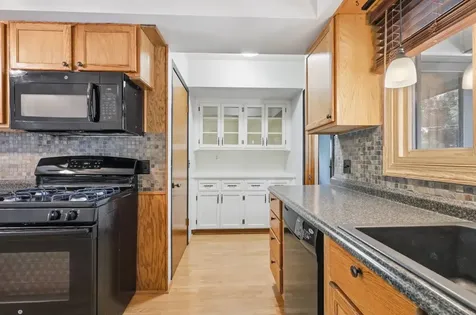 2636 6TH Street East Moline IL 61244