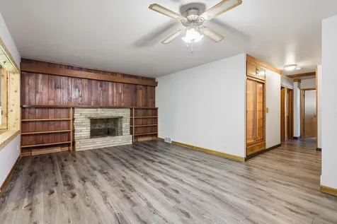 2636 6TH Street East Moline IL 61244