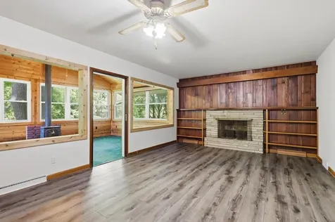 2636 6TH Street East Moline IL 61244