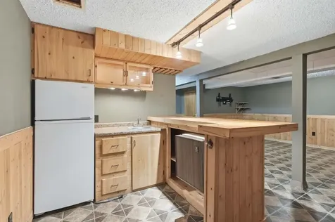 2636 6TH Street East Moline IL 61244