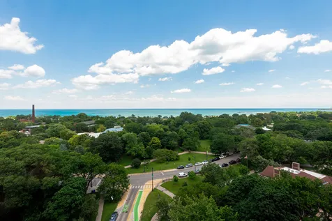 2000 North Lincoln Park West Chicago IL 60614