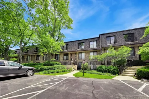 1714 Northfield Square Northfield IL 60093