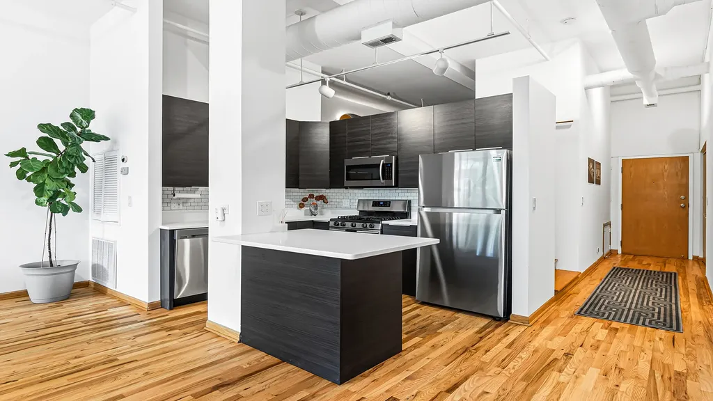 809 North Racine Avenue Chicago IL 60642
