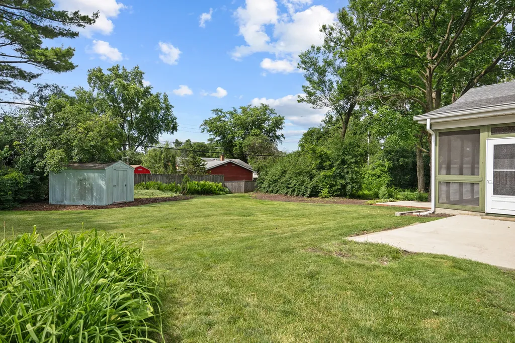 629 Inverness Road Lisle IL 60532