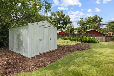 629 Inverness Road Lisle IL 60532