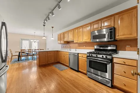 825 Braeman Court Libertyville IL 60048