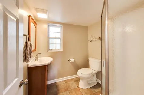 2006 North Elizabeth Drive Arlington Heights IL 60004