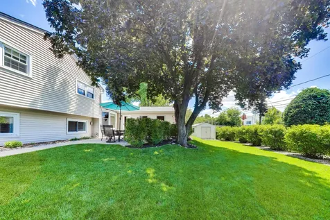 2006 North Elizabeth Drive Arlington Heights IL 60004