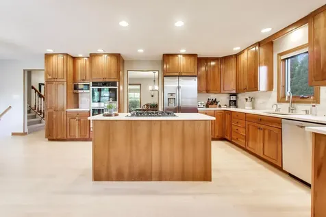 2006 North Elizabeth Drive Arlington Heights IL 60004