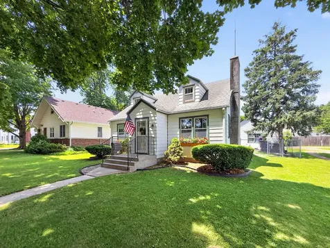 908 North 9th Street Rochelle IL 61068