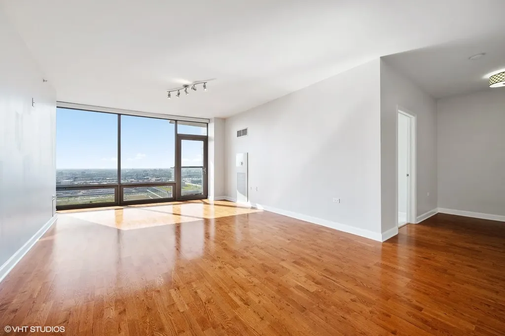 100 East 14th Street Chicago IL 60605