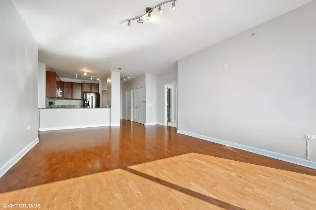 100 East 14th Street Chicago IL 60605