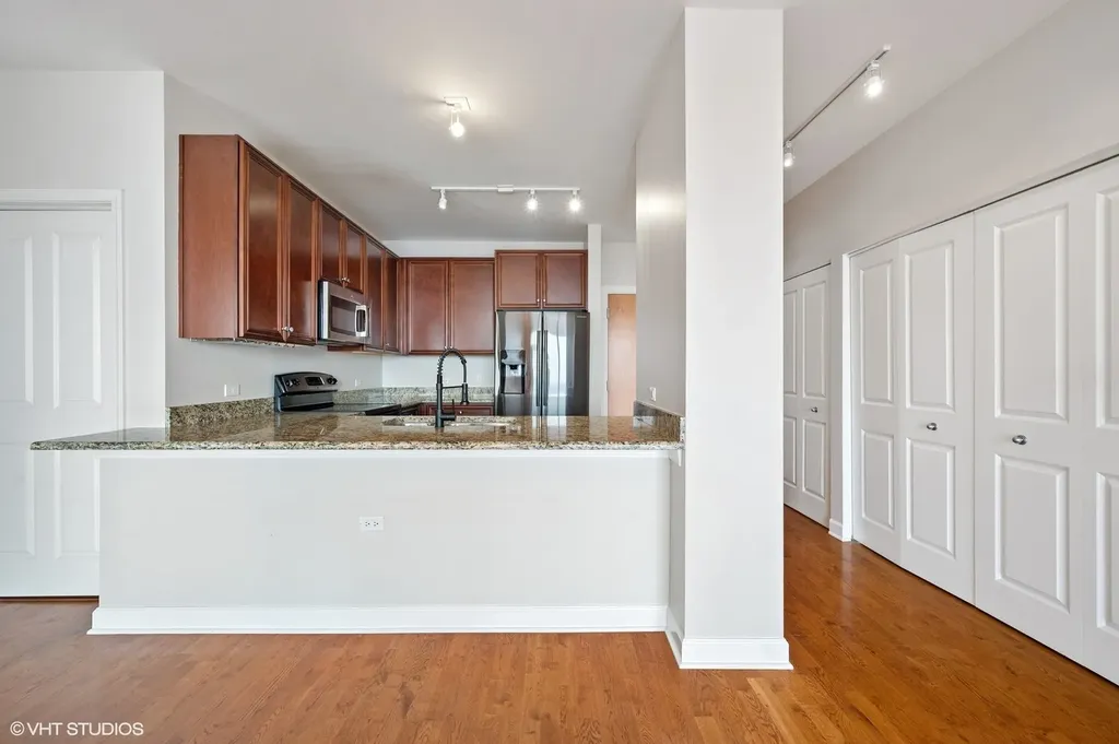 100 East 14th Street Chicago IL 60605