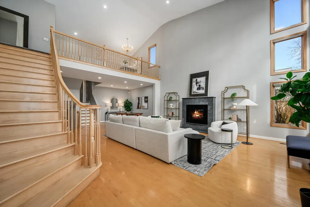 8938 Keeler Avenue Skokie IL 60076