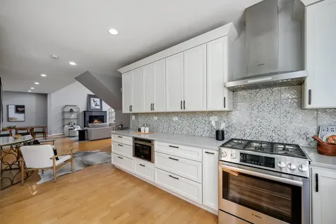 8938 Keeler Avenue Skokie IL 60076