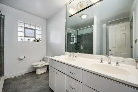 8938 Keeler Avenue Skokie IL 60076