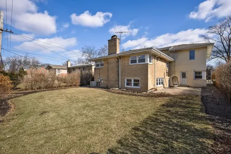 8938 Keeler Avenue Skokie IL 60076