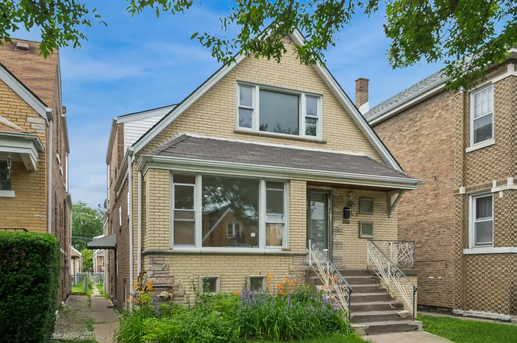 4736 South Tripp Avenue Chicago IL 60632