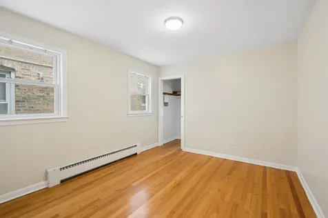 4736 South Tripp Avenue Chicago IL 60632