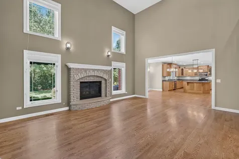 1082 Timber Edge Drive Morris IL 60450