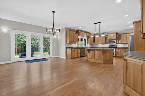 1082 Timber Edge Drive Morris IL 60450