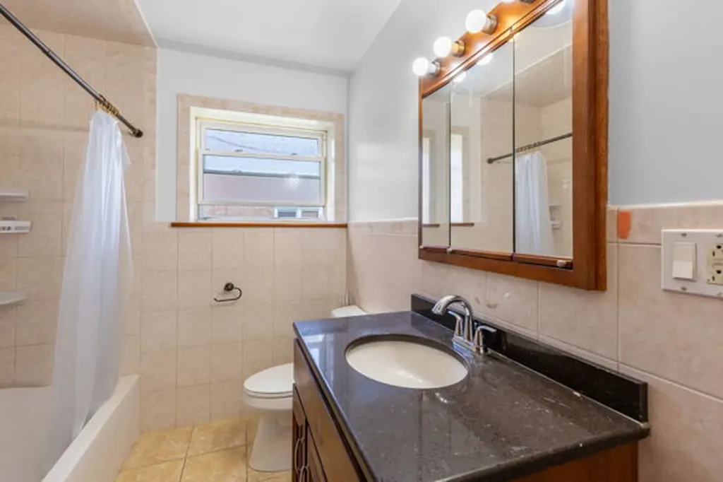 2166 North Moody Avenue Chicago IL 60639