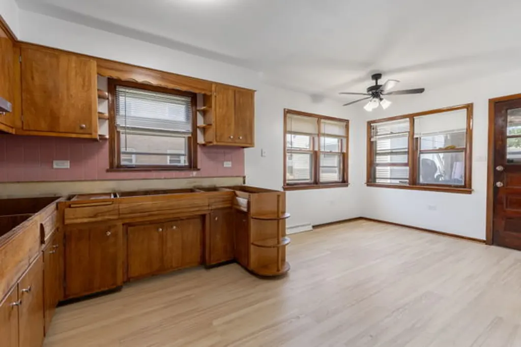 2166 North Moody Avenue Chicago IL 60639