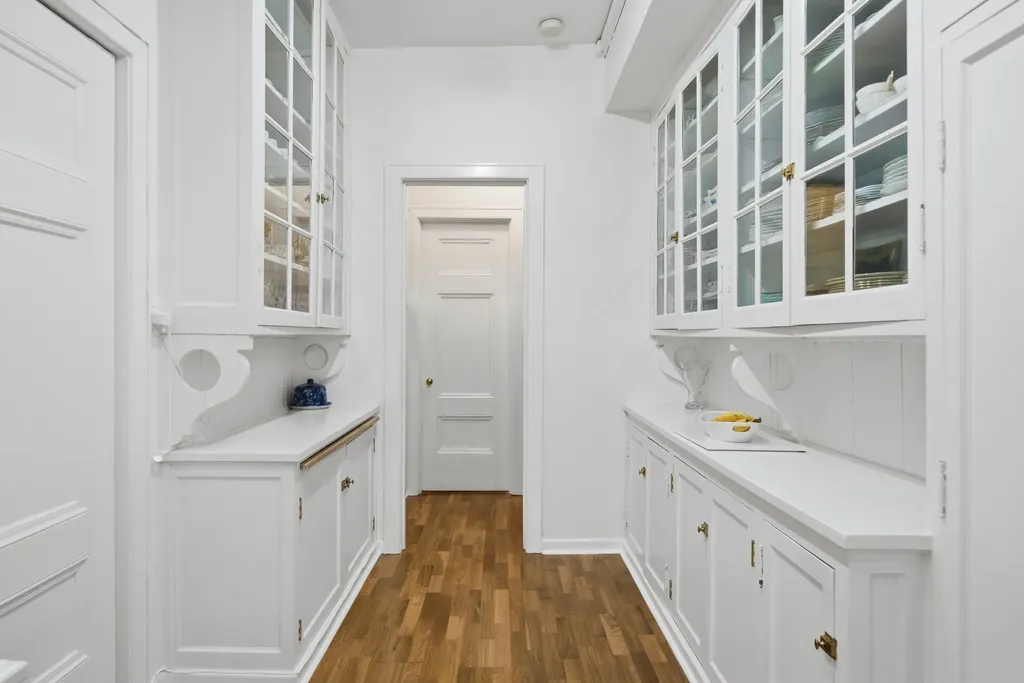 232 East Walton Place Chicago IL 60611