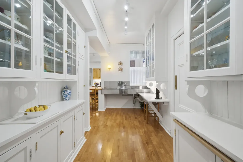 232 East Walton Place Chicago IL 60611
