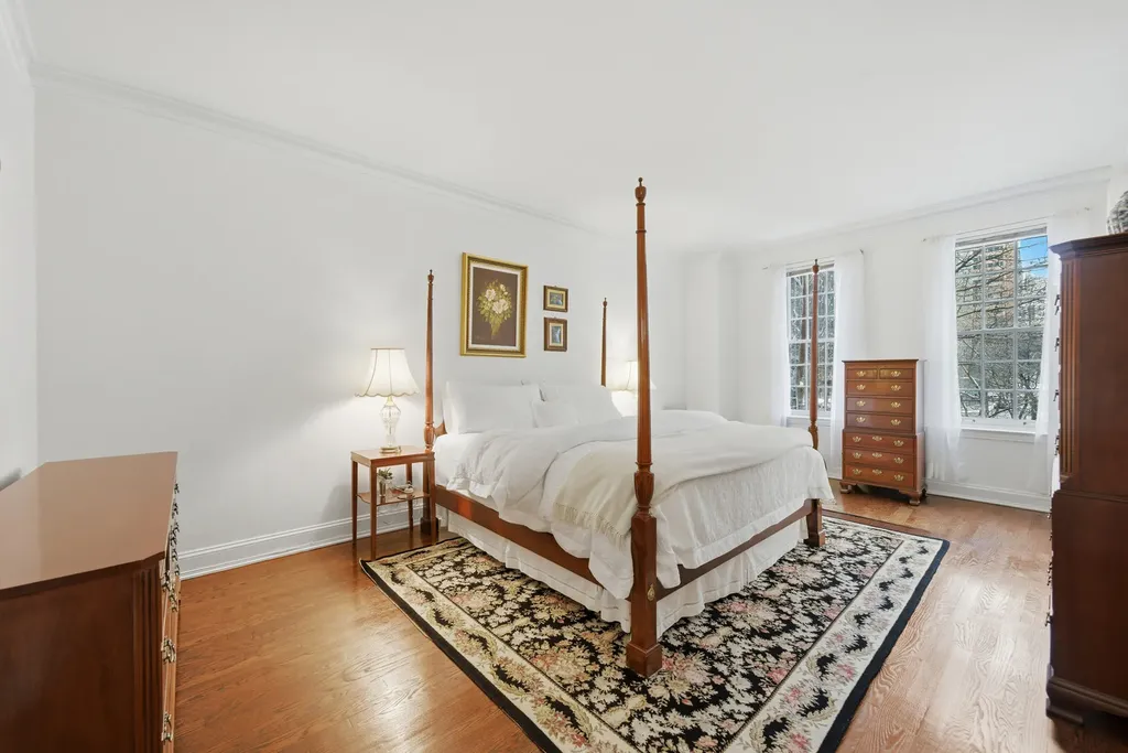 232 East Walton Place Chicago IL 60611
