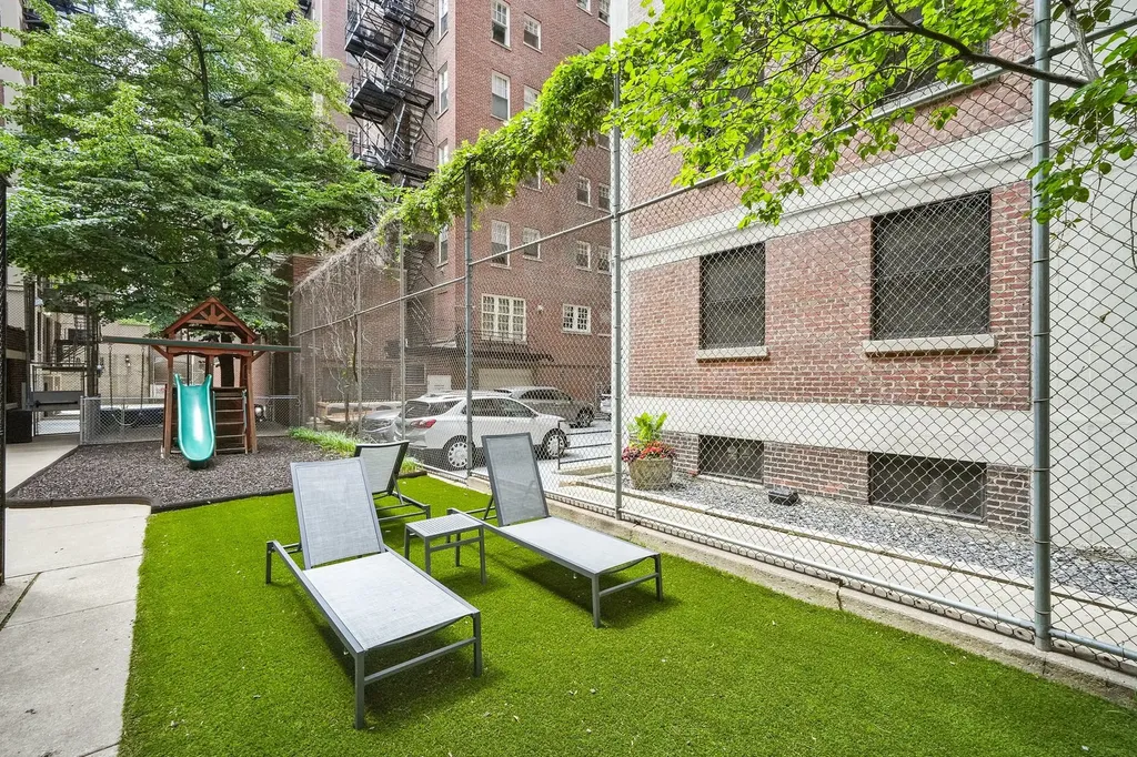 232 East Walton Place Chicago IL 60611