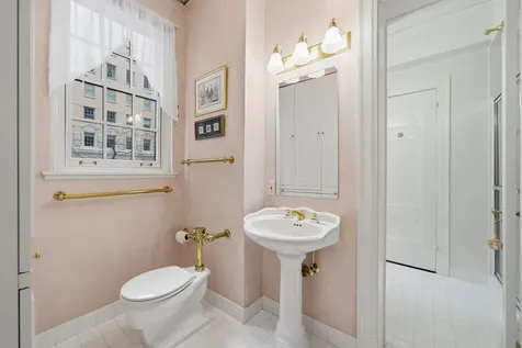 232 East Walton Place Chicago IL 60611
