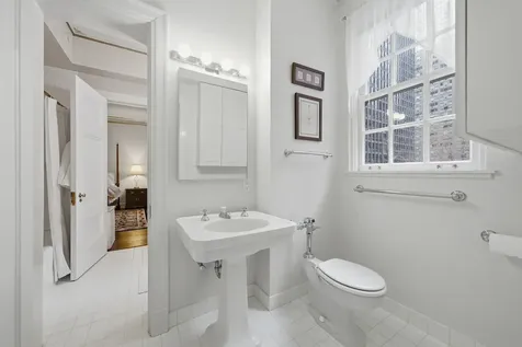 232 East Walton Place Chicago IL 60611