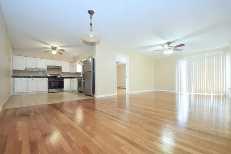 8999 Kennedy Drive Des Plaines IL 60016
