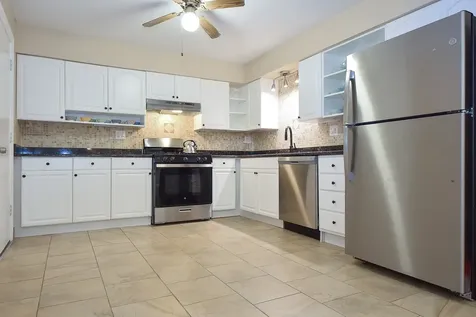 8999 Kennedy Drive Des Plaines IL 60016